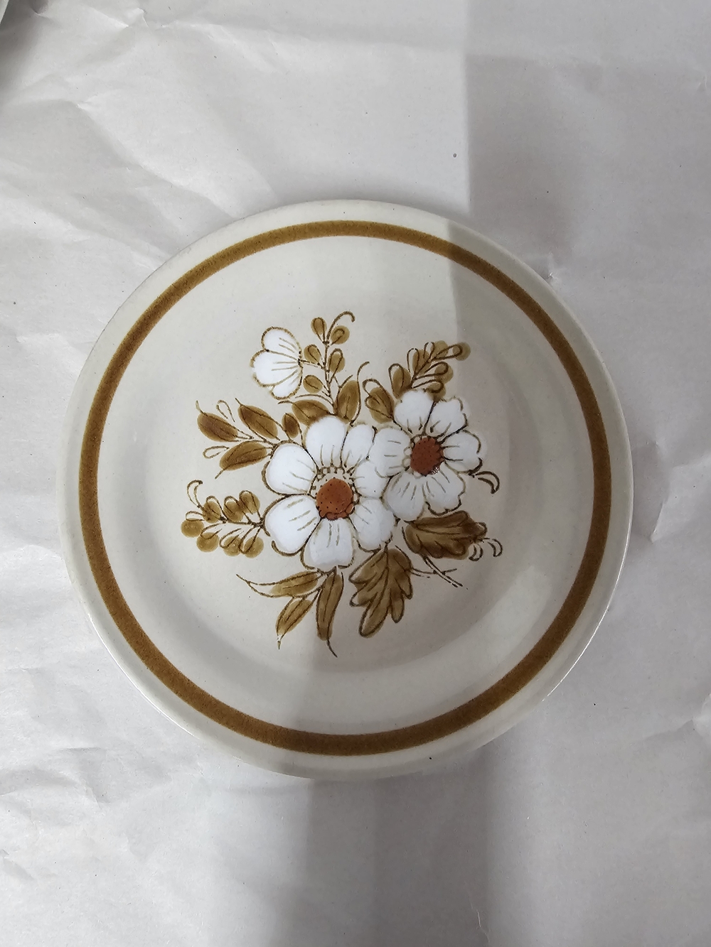 Vintage Mountain Wood Collection "Dried Flowers" Stoneware Salad / Dessert Plate